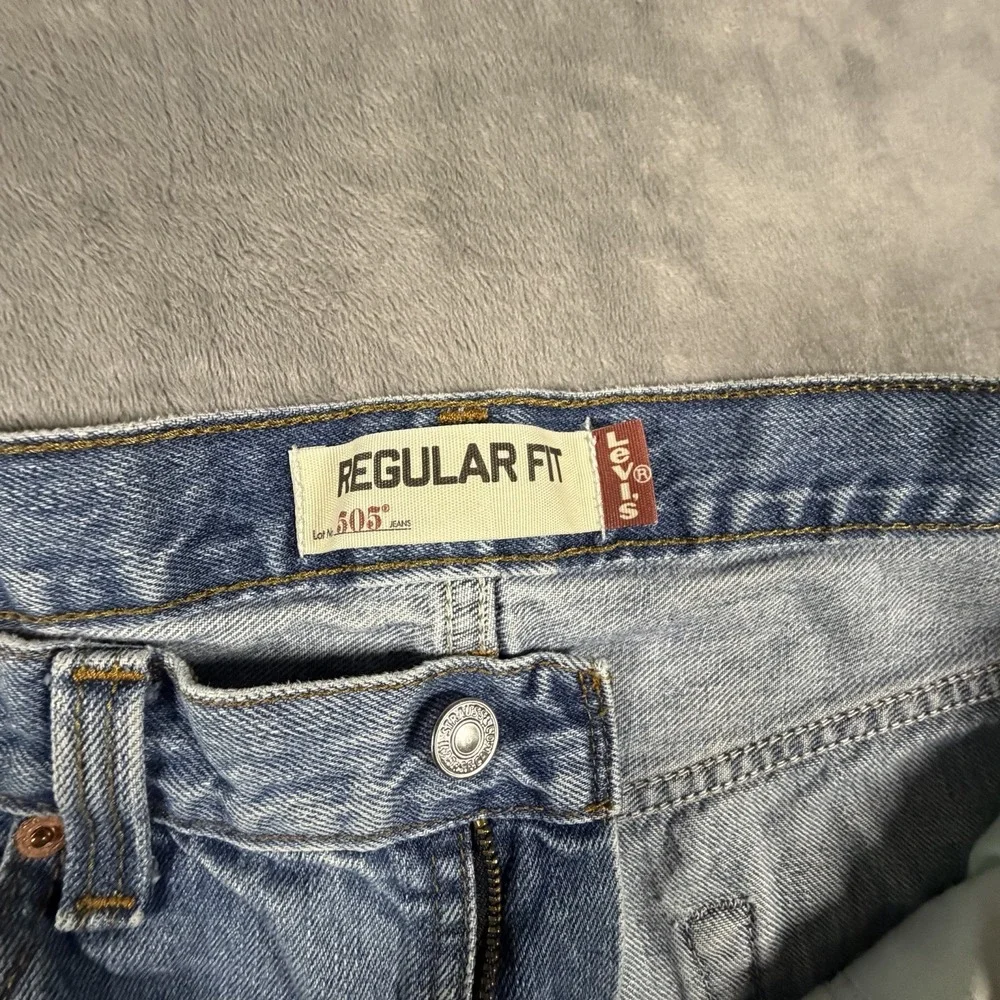 Vtg Levis 505 Jeans Men 34x32 Blue Denim Light Wash Straight Leg Regular Fit Y2K